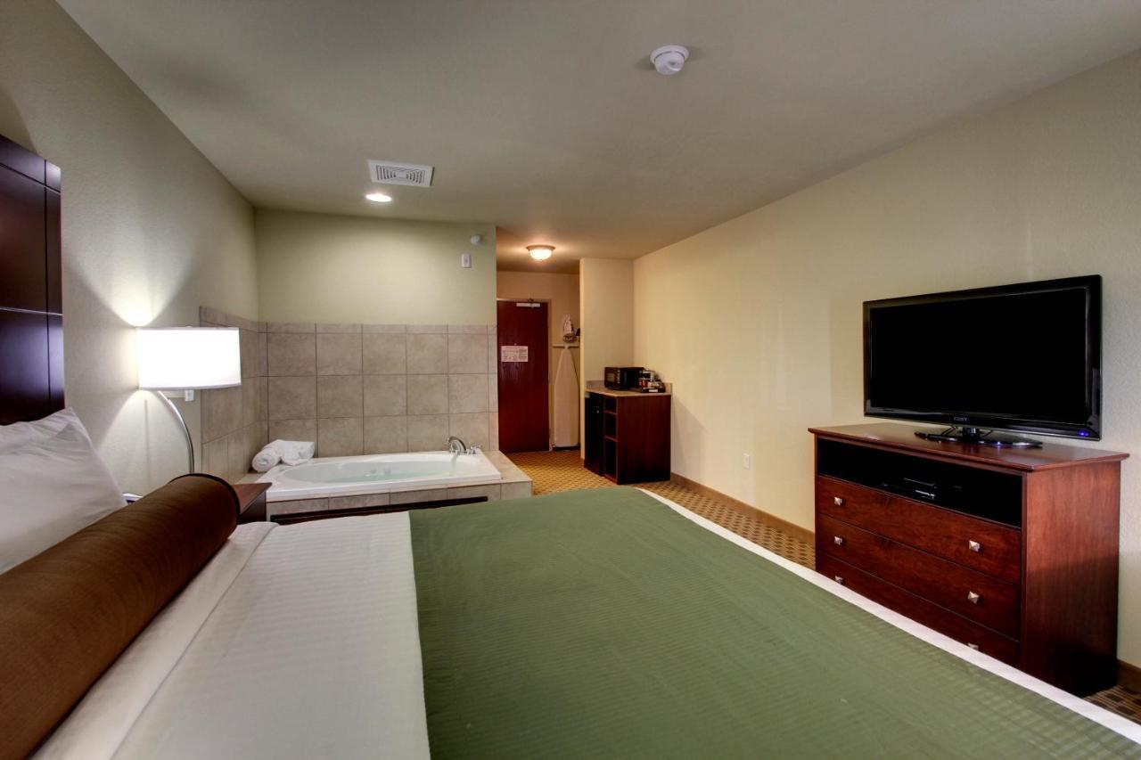 Cobblestone Inn & Suites - Carrington Zewnętrze zdjęcie