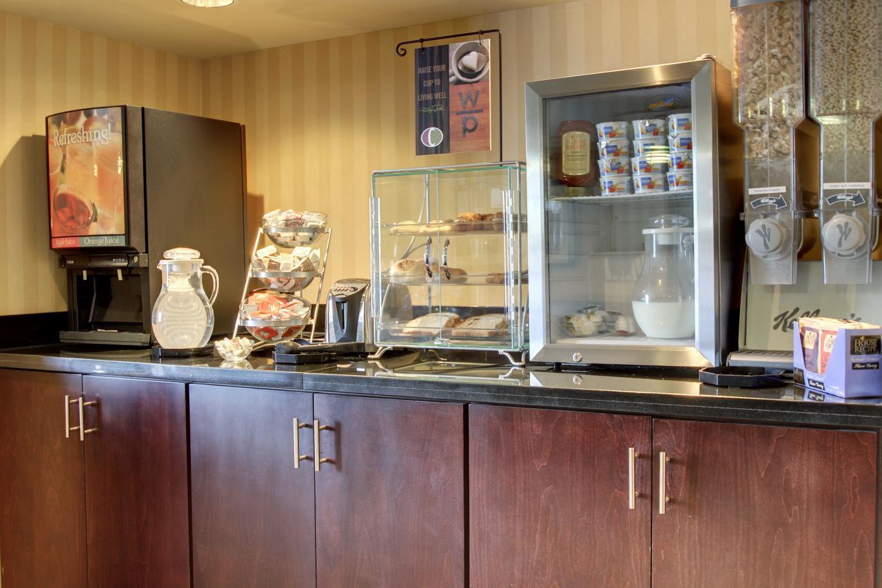 Cobblestone Inn & Suites - Carrington Zewnętrze zdjęcie