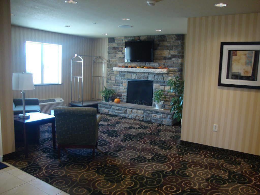Cobblestone Inn & Suites - Carrington Zewnętrze zdjęcie